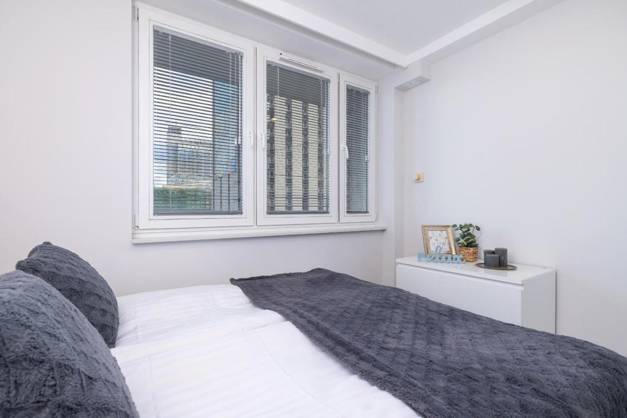 Apartment Korfantego Stylish With View Spodek By Renters